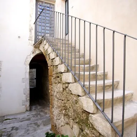 Dentrortigia